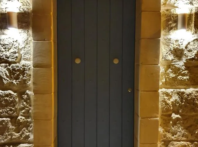 B&S Accommodation Renovated 18 Century House Of Character In Ghaxaq