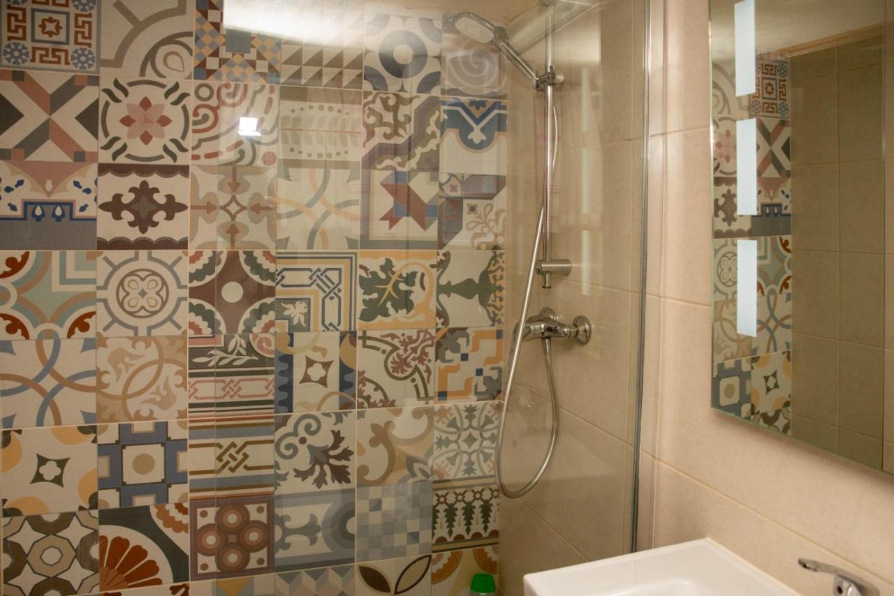 B&s Renovated 18 Century House Of Character In *
